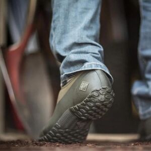 MUCK BOOT COMPANY LOW SLIP ON SHOES WATERPROOF BARN GARDEN WOMEN'S 7 7.5